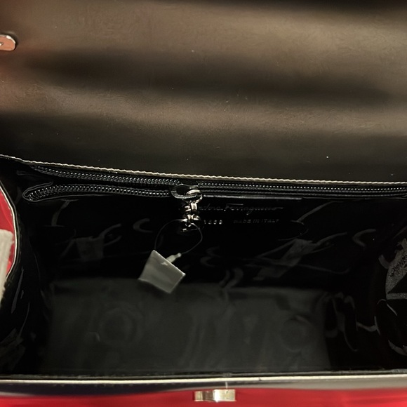 NWT Vintage Bronze gold top handle bag Salvatore Ferragamo - Picture 6 of 12